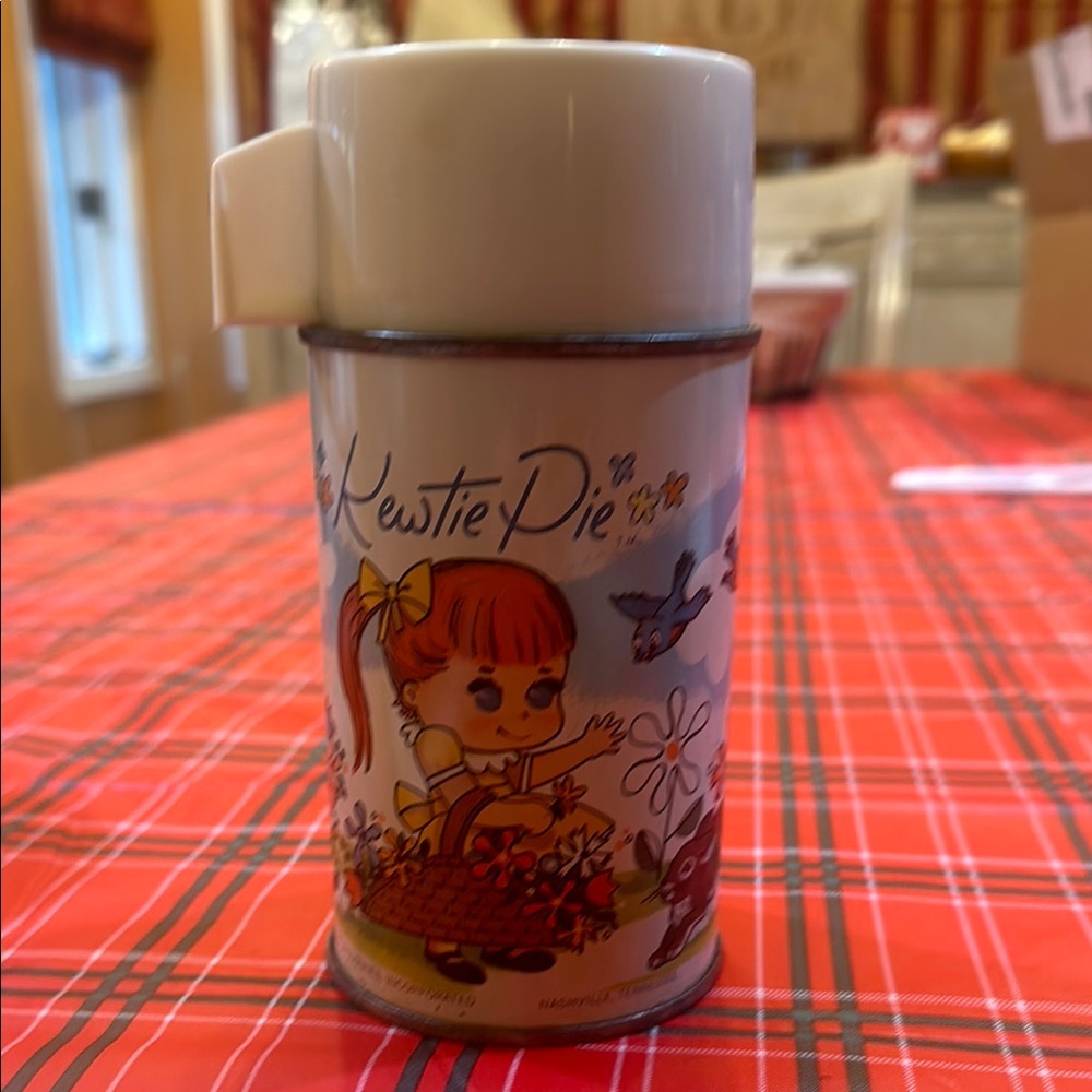 Kewtie Pie Vintage Thermos